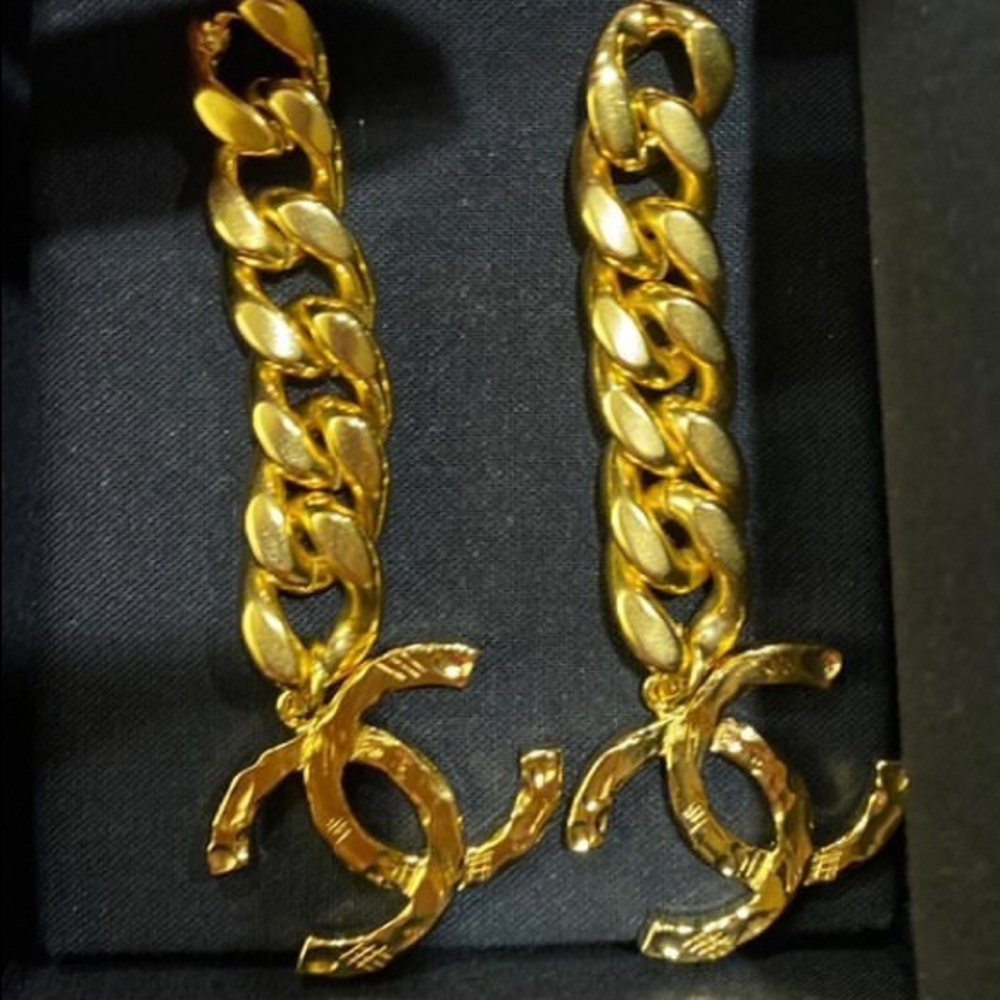 Chanel Chunky Gold Chain CC Pick Drop Earrings